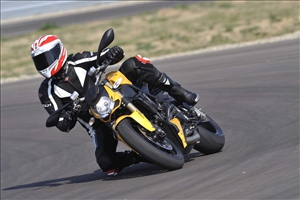 Listino Ducati Streetfighter S Naked Media - image 1_midi on https://moto.motori.net