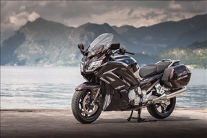 Listino Yamaha FJR 1300AE Sport-touring - image 1_midi on https://moto.motori.net