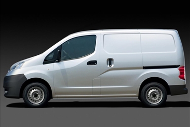 nissan nv200
