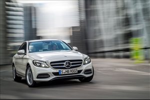 Listino prezzi Mercedes-Benz Classe C Berlina 3v 2015 - image 1_midi on https://motori.net