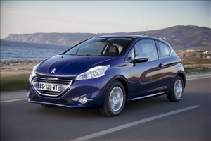 Peugeot 208, leggera come una farfalla - image 1_midi on https://motori.net