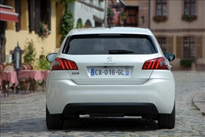 Catalogo Peugeot 308 Berlina 2v 2015 - image 1_midi on https://motori.net