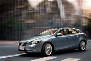 Volvo V40: la prima Volvo a battere il record del milione di unità vendute - image 1_midi on https://motori.net