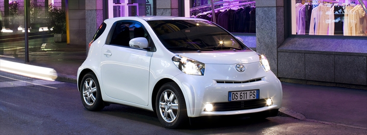 Toyota iQ
