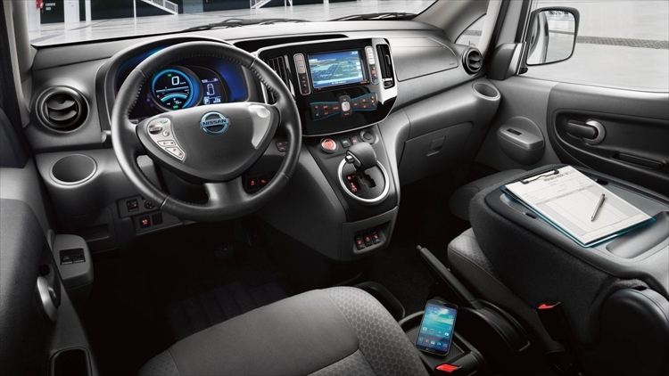 Nissan NV200
