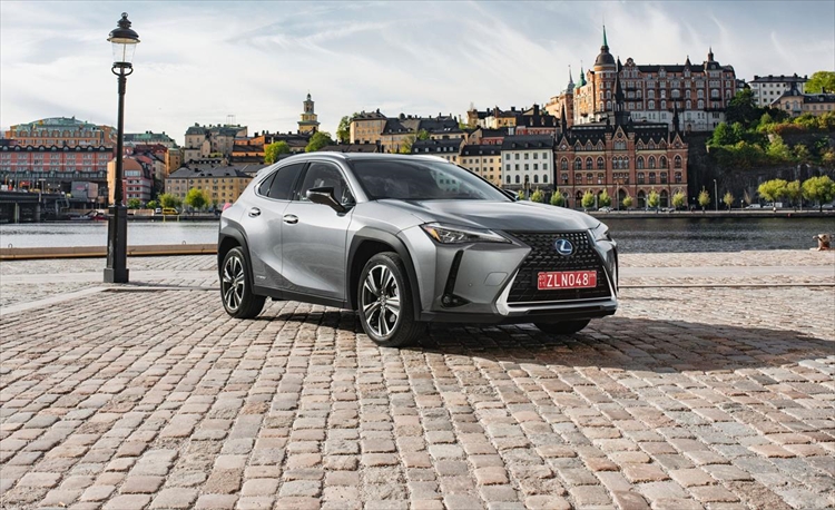 Lexus UX